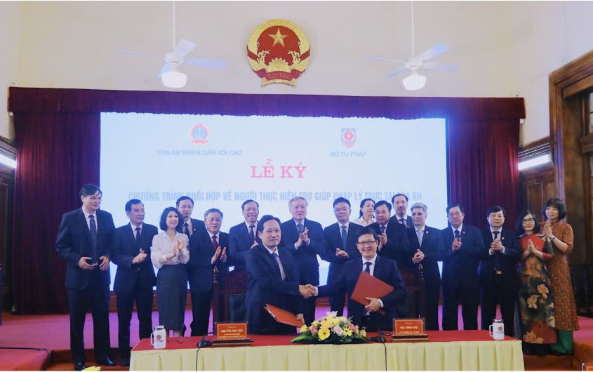 Trợ giúp pháp lý