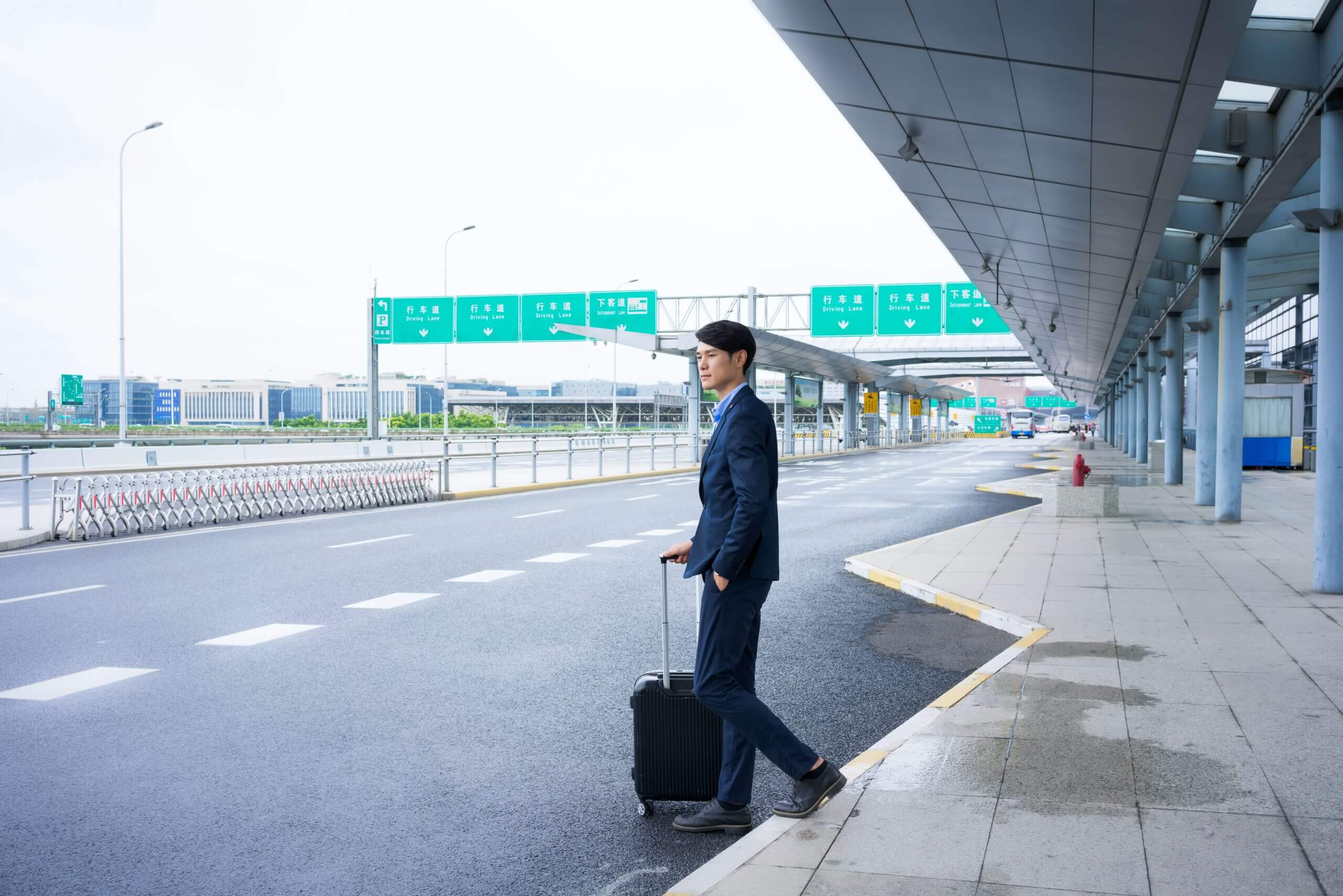 chong di cong tac 3 scaled 1