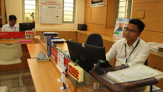 Bỏ cấp huyện: Chế độ dành cho công chức, viên chức thế nào? 4 img0576 1742082148606848113840