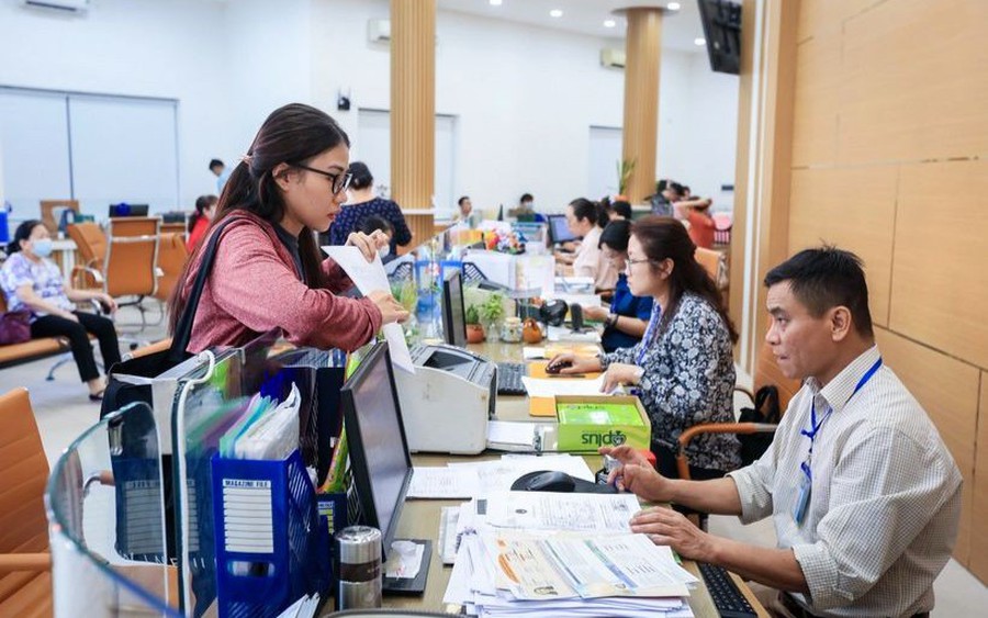 Chính phủ dự kiến UBND cấp xã tổ chức tối đa 4 Phòng chuyên môn và tương đương 8 capxa 1744693959065484518847 20 0 533 820 crop 1744693965332557202177